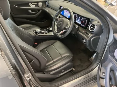 Mercedes-Benz E CLASS  с аукциона в Японии