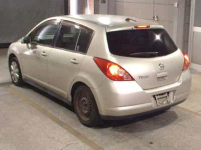 Nissan TIIDA  с аукциона в Японии