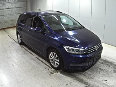 Volkswagen GOLF TOURAN  с аукциона в Японии