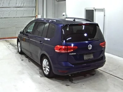 Volkswagen GOLF TOURAN  с аукциона в Японии