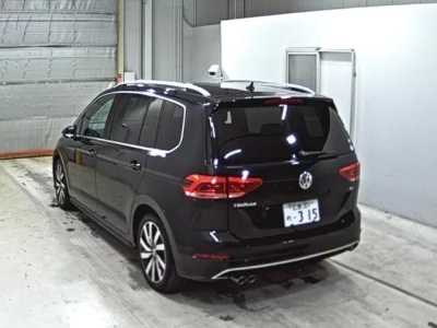 Volkswagen GOLF TOURAN