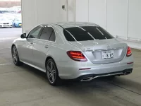 Mercedes-Benz E CLASS лот № 5083 оценка 4  с аукциона в Японии 1