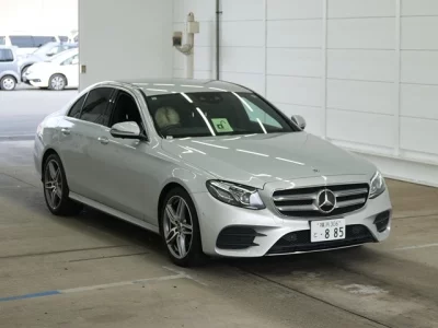 Mercedes-Benz E CLASS  с аукциона в Японии