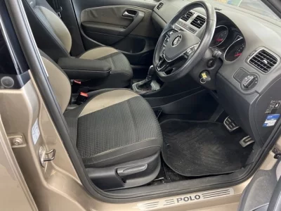 Volkswagen CROSS POLO  с аукциона в Японии