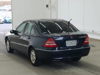 Mercedes-Benz C CLASS  с аукциона в Японии