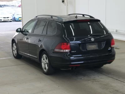 Volkswagen GOLF VARIANT  с аукциона в Японии