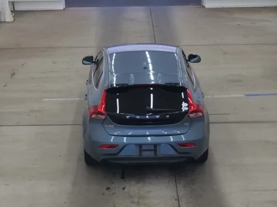 Volvo V40  с аукциона в Японии