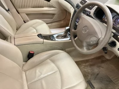 Mercedes-Benz E CLASS  с аукциона в Японии