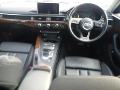 Audi A4  с аукциона в Японии