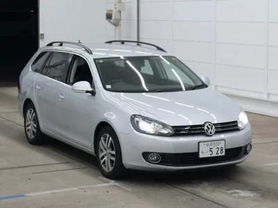 Volkswagen GOLF VARIANT  с аукциона в Японии