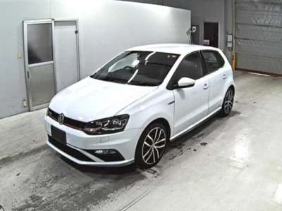 Volkswagen POLO  с аукциона в Японии