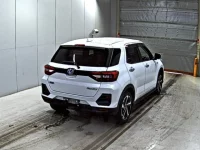 Daihatsu ROCKY лот № 3042 оценка 5  с аукциона в Японии 4