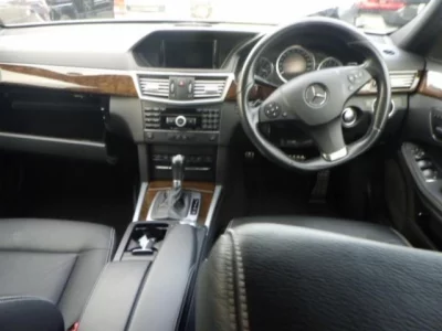 Mercedes-Benz E CLASS WAGON