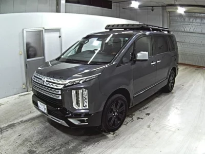 Mitsubishi DELICA D5