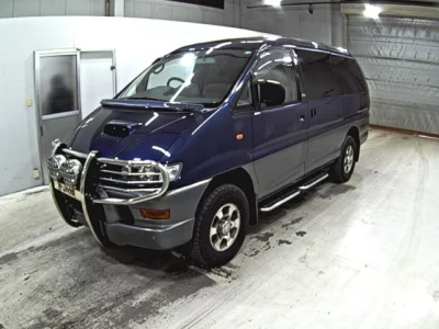 Mitsubishi DELICA
