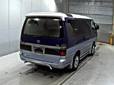 Toyota HIACE  с аукциона в Японии