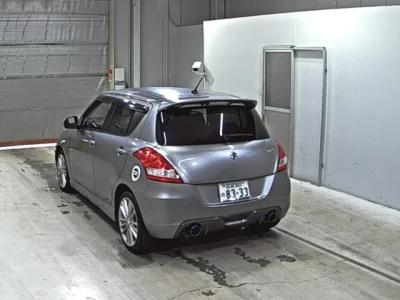 Suzuki SWIFT  с аукциона в Японии