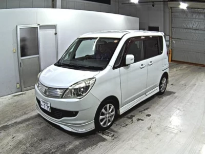 Mitsubishi DELICA D2