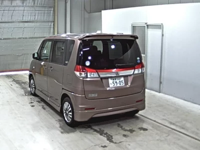 Mitsubishi DELICA D2