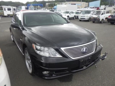 Lexus LS