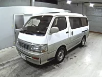 Toyota HIACE лот № 3334 оценка 3.5  с аукциона в Японии 3