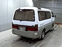 Toyota HIACE лот № 3334 оценка 3.5  с аукциона в Японии 4