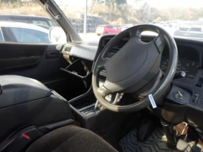 Toyota HIACE  с аукциона в Японии