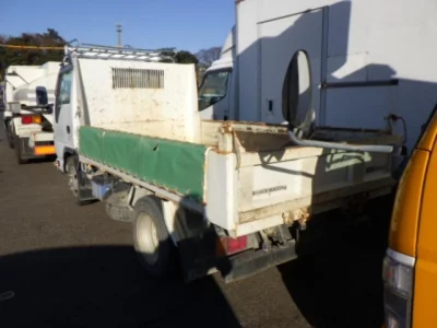 Isuzu ELF  с аукциона в Японии