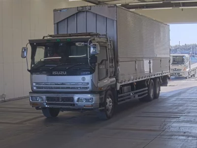 Isuzu GIGA