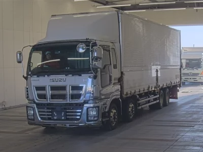 Isuzu GIGA