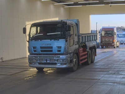 Isuzu GIGA  с аукциона в Японии