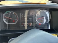 Isuzu GIGA лот № 4410 оценка 3  с аукциона в Японии 5