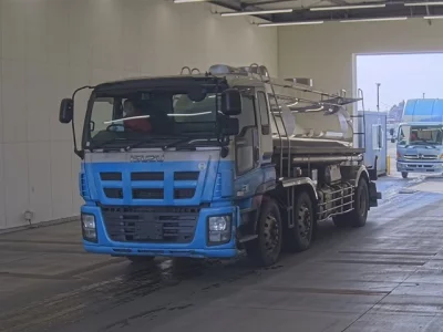 Isuzu GIGA  с аукциона в Японии