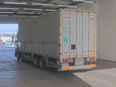 Isuzu GIGA  с аукциона в Японии