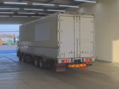 Isuzu GIGA  с аукциона в Японии