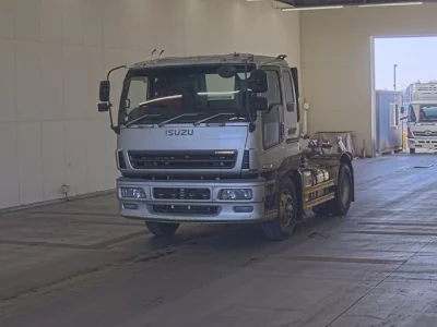 Isuzu GIGA