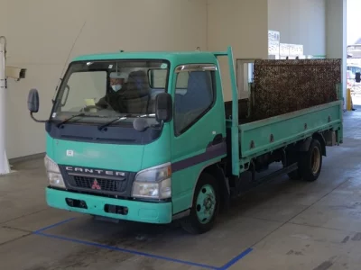 Mitsubishi CANTER  с аукциона в Японии