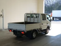 Toyota DYNA лот № 9 оценка 3.5  с аукциона в Японии 1