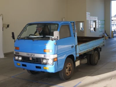 Isuzu ELF  с аукциона в Японии