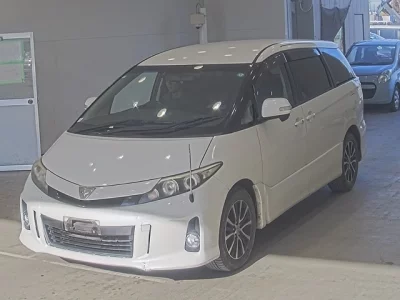 Toyota ESTIMA  с аукциона в Японии
