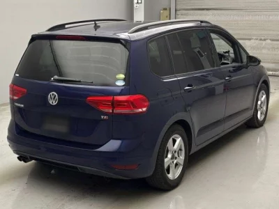 Volkswagen GOLF TOURAN