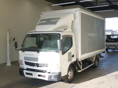 Mitsubishi CANTER  с аукциона в Японии