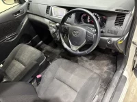 Toyota ISIS лот № 20046 оценка 3.5  с аукциона в Японии 3