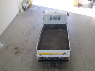 Isuzu ELF  с аукциона в Японии