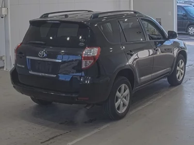 Toyota VANGUARD  с аукциона в Японии