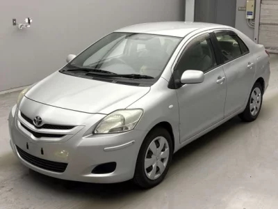 Toyota BELTA  с аукциона в Японии