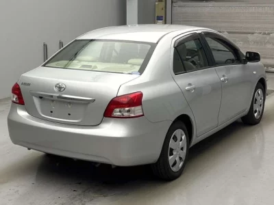 Toyota BELTA  с аукциона в Японии