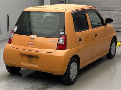 Daihatsu Esse