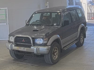 Mitsubishi PAJERO
