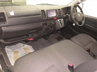 Toyota HIACE VAN  с аукциона в Японии